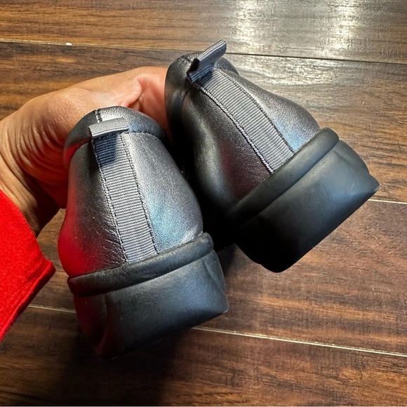 Taryn Rose Alick Leather Loafers - Picture 5 of 5